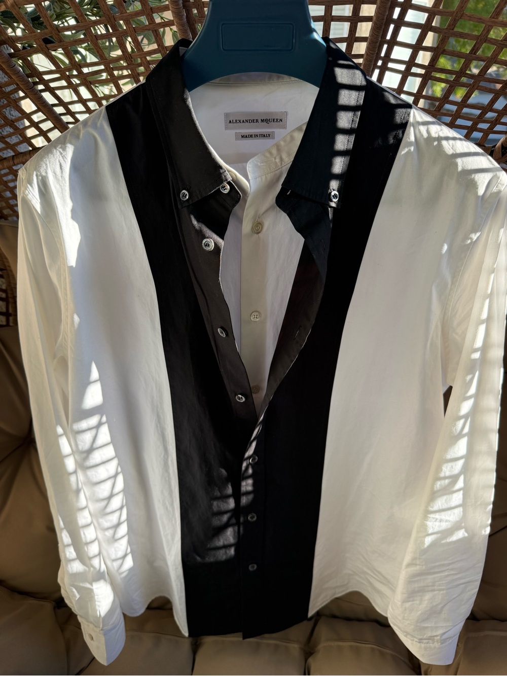 Alexander McQueen Men’s White Shirt with Central Black Panel - Picture 2 of 10